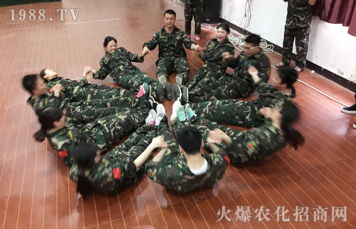 �Գ������͡�ͻ����ӭ�Ӹ��õ��Լ�