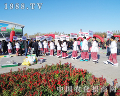��������ȥ��2013�L(zh��ng)������չ�N(xi��o)��(hu��)