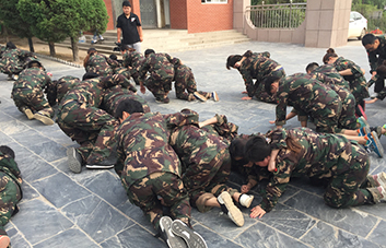 朋友一生一起走，那些日子不再有！