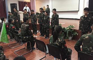 不全力以赴，不積極進(jìn)取，必將被淘汰出局！