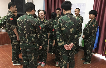 成功與放棄，也許只隔著一句贊美的距離！