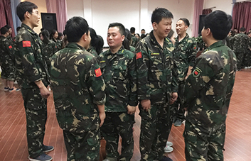 會(huì)贊美的人生就是快樂(lè)的人生！