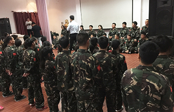 主動(dòng)承擔(dān)，敢于拼搏，開(kāi)始就是成功！