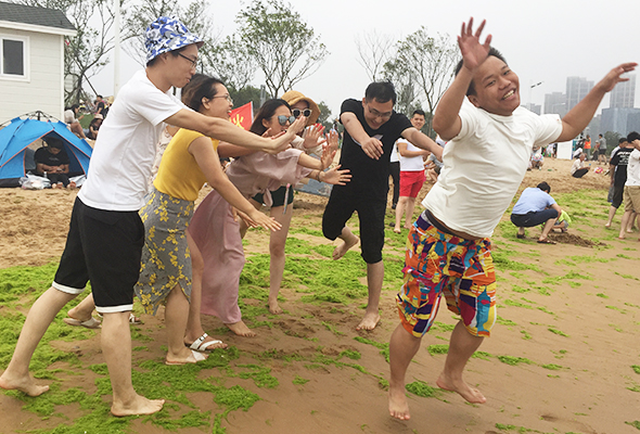 �t�߾G��(sh��)���̺��{(l��n)�����𱬾W(w��ng)ȫ�w�T���ഺ�w�P(y��ng)������(m��ng)���u��