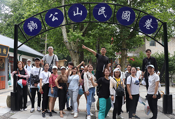 �𱬼�������u��ɽ����Ȼ�������������