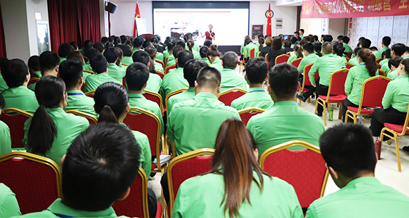 �����������ԶY���ˣ��𱬼��ˌW(xu��)�Yæ��